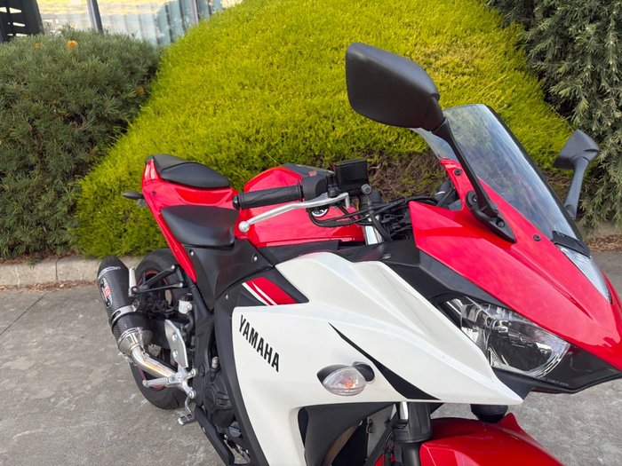 2015 Yamaha YZF-R3 Red