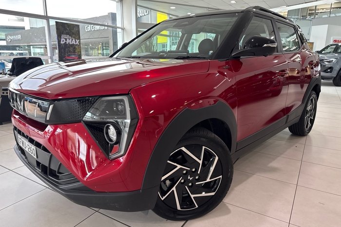 2025 Mahindra XUV3XO