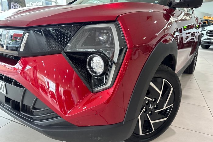 2025 Mahindra XUV3XO AX7L