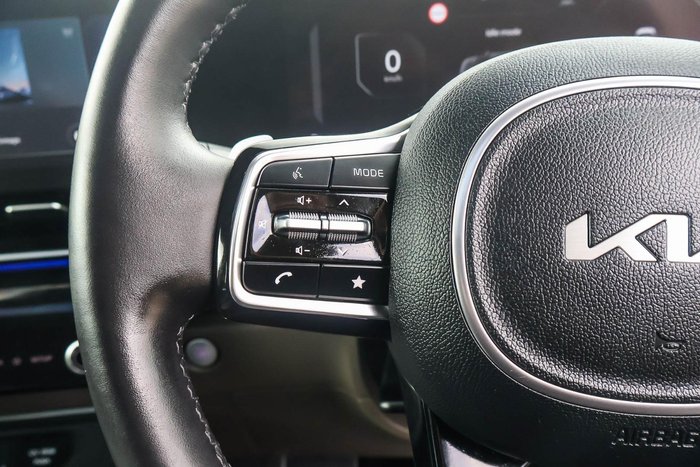 2024 Kia Carnival GT-Line HEV