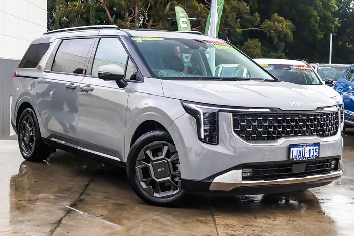 2024 Kia Carnival GT-Line HEV