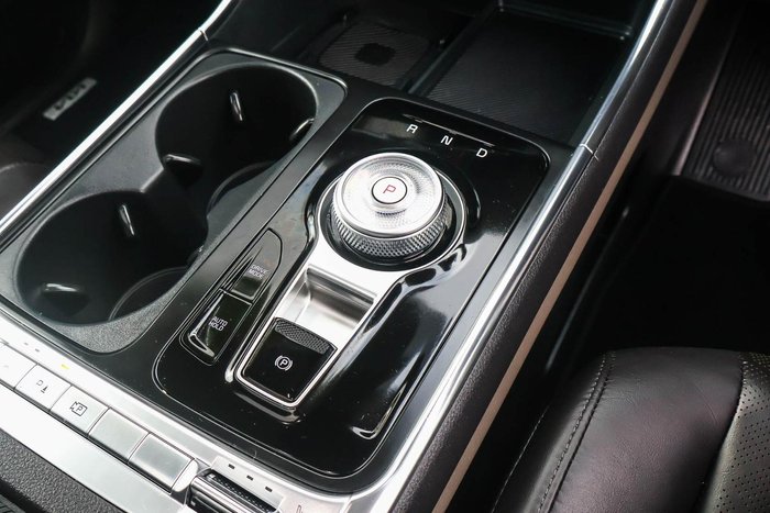 2024 Kia Carnival GT-Line HEV
