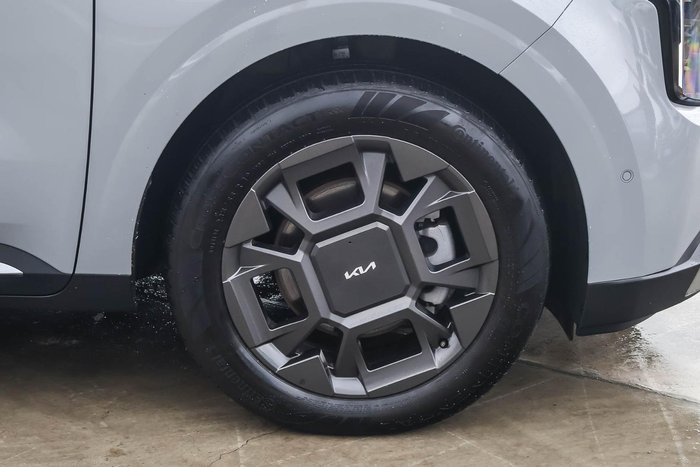2024 Kia Carnival GT-Line HEV