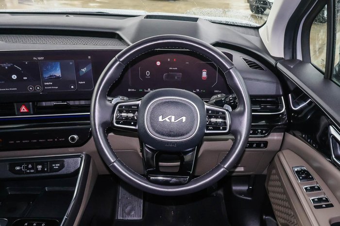 2024 Kia Carnival GT-Line HEV
