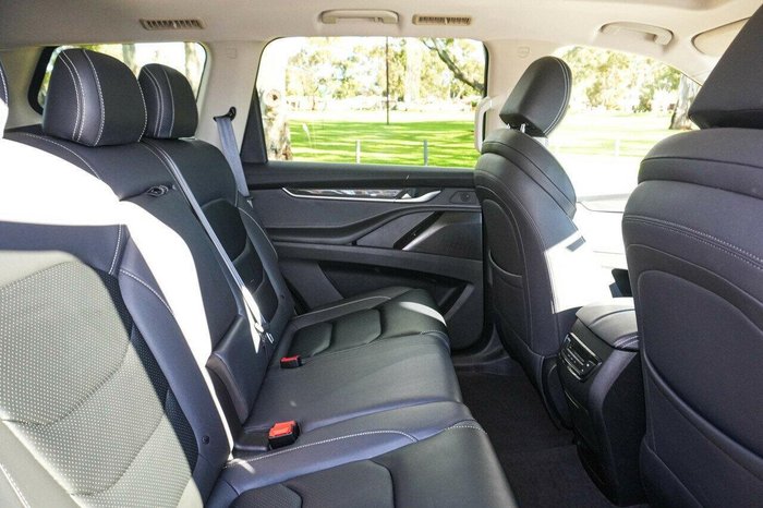 2023 LDV D90 Executive