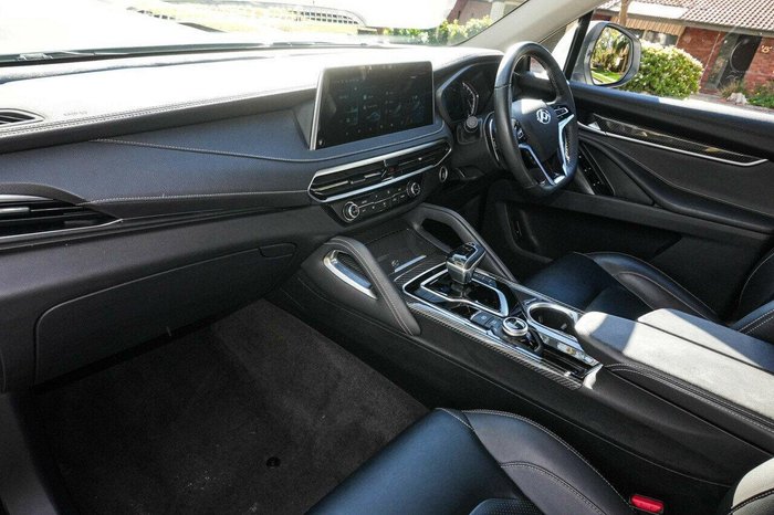 2023 LDV D90 Executive