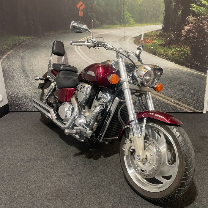 2005 Honda VTX1800C Maroon