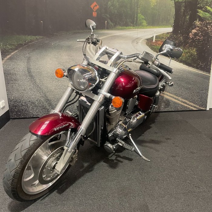 2005 Honda VTX1800C Maroon