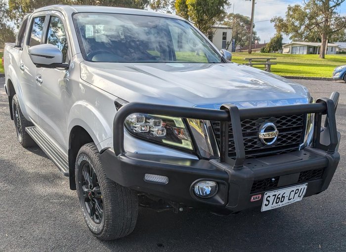 2022 Nissan Navara ST-X