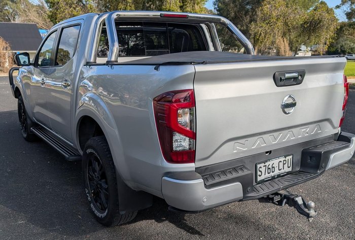 2022 Nissan Navara ST-X