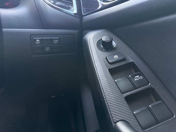 2016 Mazda 3 SP25 GT
