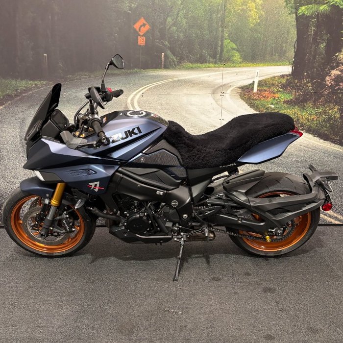 2023 Suzuki GSX-S1000 Blue