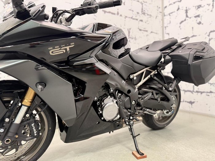 2024 Suzuki GSX-S1000 Panorama GT GSX-S Black