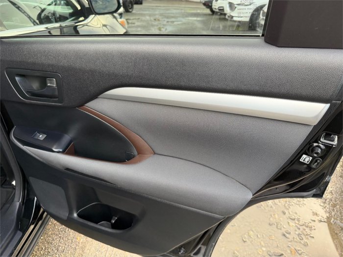 2015 TOYOTA KLUGER GX (4x4)