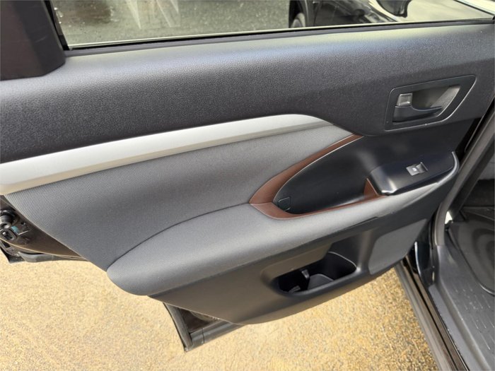 2015 TOYOTA KLUGER GX (4x4)