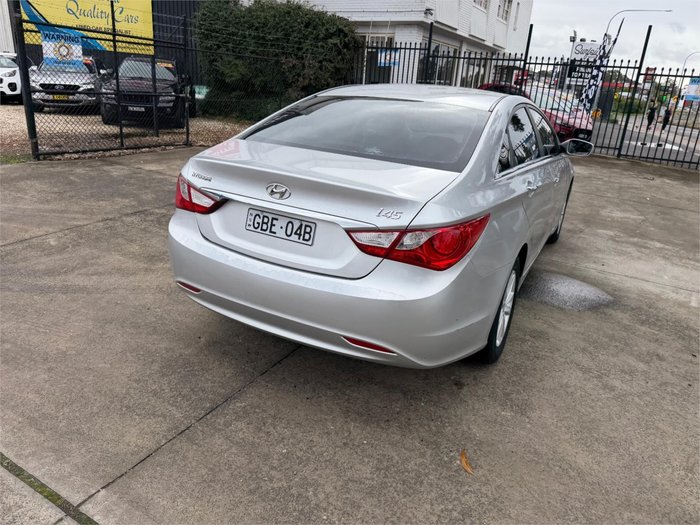 2011 HYUNDAI i45 ACTIVE