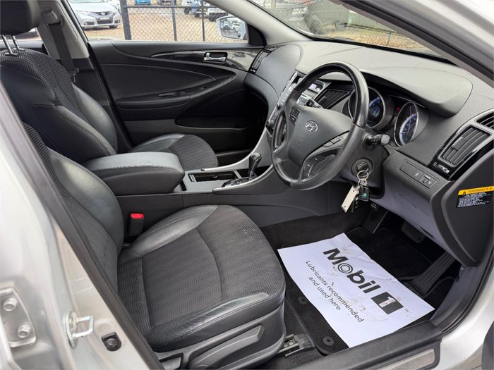 2011 HYUNDAI i45 ACTIVE