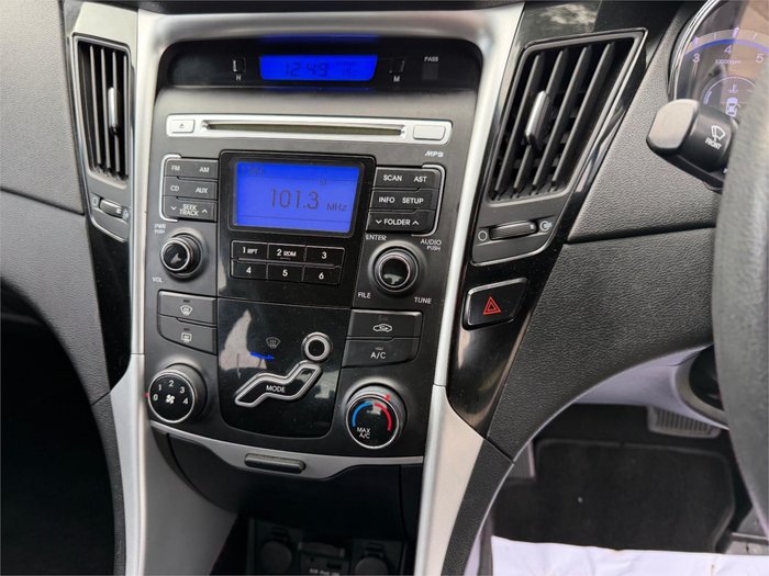 2011 HYUNDAI i45 ACTIVE