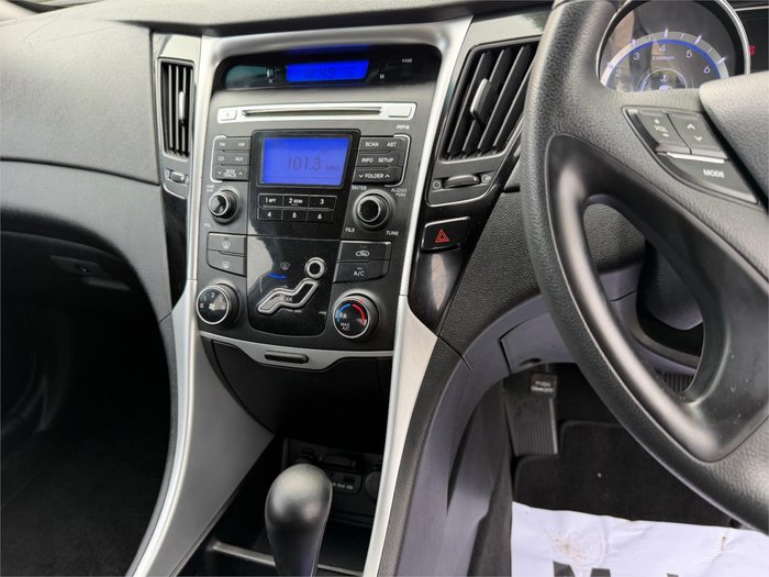 2011 HYUNDAI i45 ACTIVE