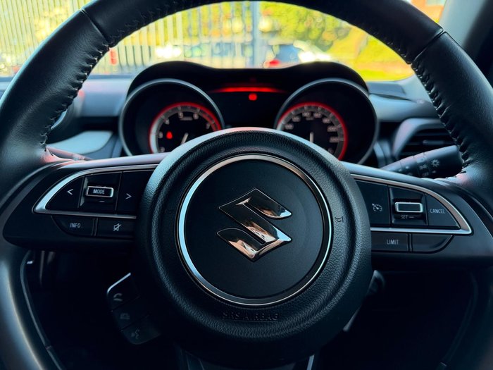 2020 Suzuki Swift GL Navigator