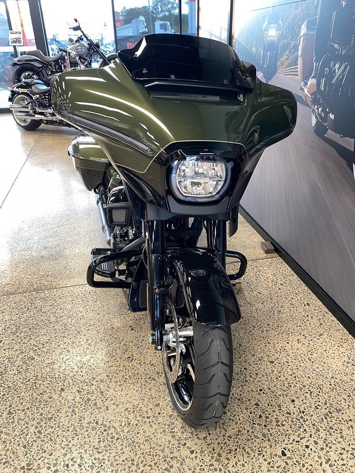2026 Harley-Davidson Street Glide 117 (FLHX)