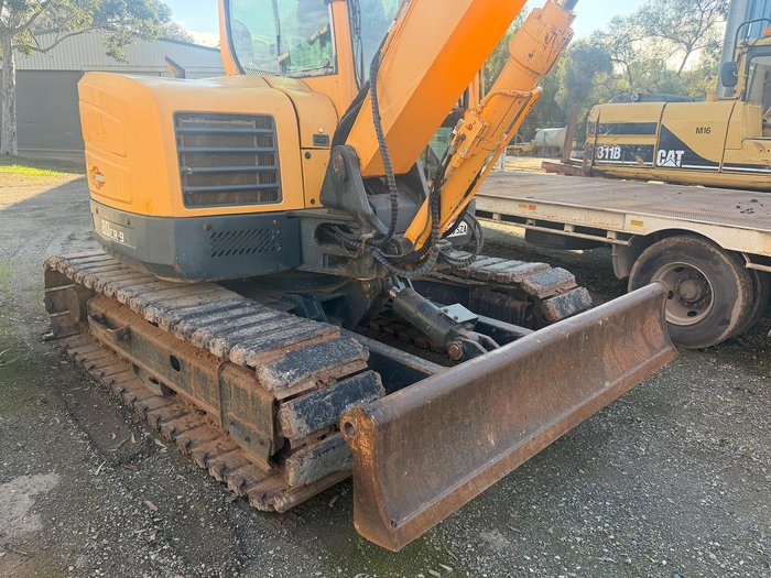 2014 Hyundai R80cr-9