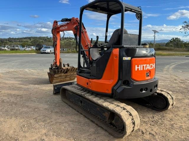 2018 Hitachi Zx55u-5A