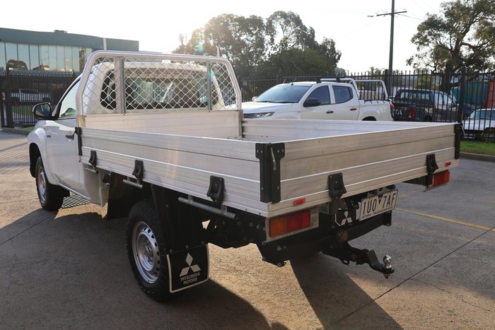 2021 Mitsubishi Triton GLX