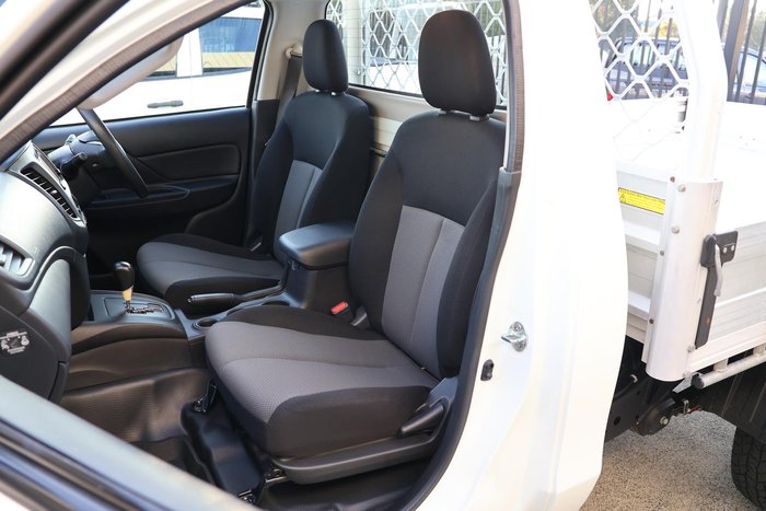 2021 Mitsubishi Triton 12