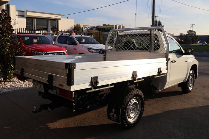 2021 Mitsubishi Triton GLX