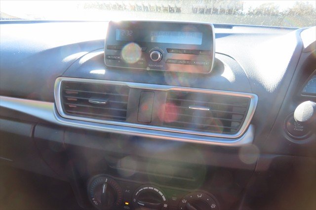 2016 Mazda 3 Neo