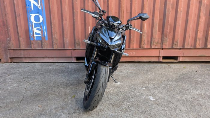 2026 Kawasaki ZR 1100 Black