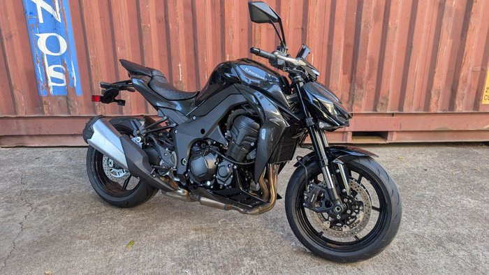 2026 Kawasaki ZR 1100 Black
