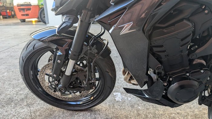 2026 Kawasaki ZR 1100 Black