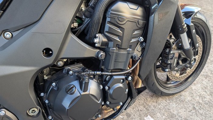 2026 Kawasaki ZR 1100 Black