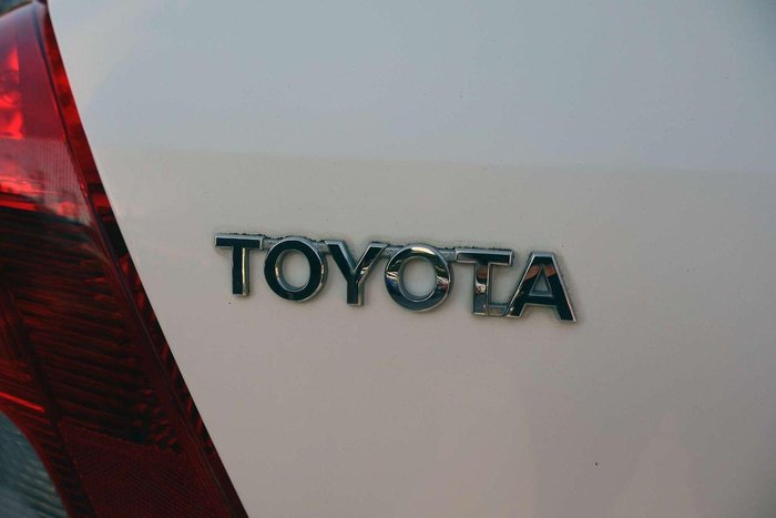 2011 Toyota Yaris YRS