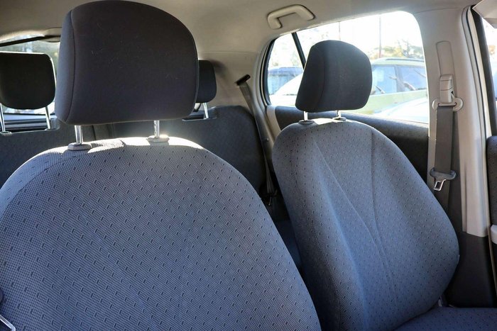 2011 Toyota Yaris YRS