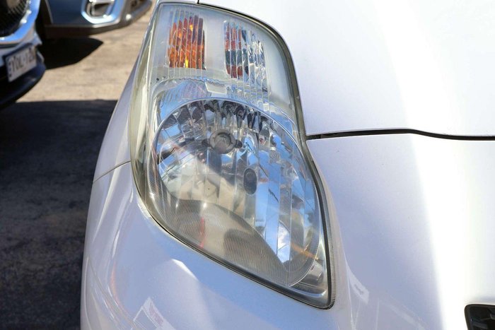 2011 Toyota Yaris YRS