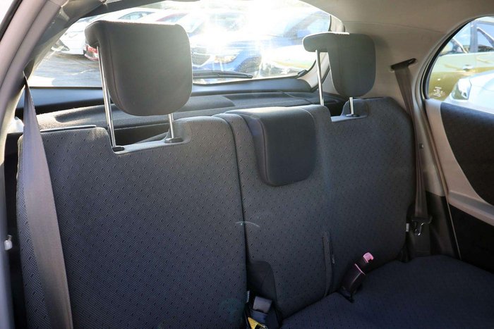 2011 Toyota Yaris YRS