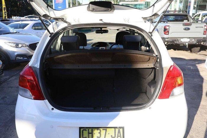 2011 Toyota Yaris YRS