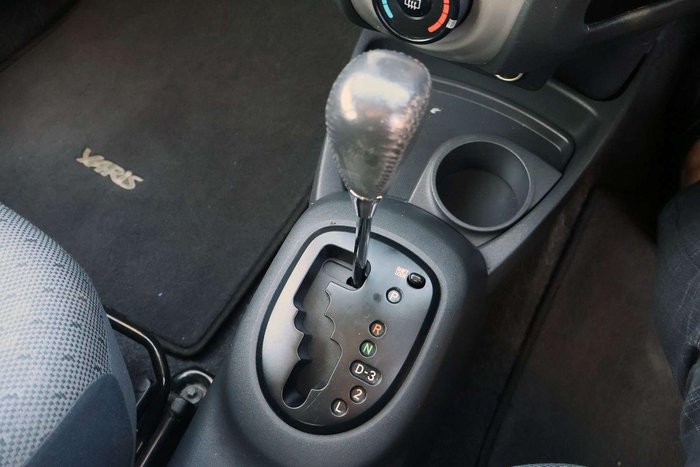 2011 Toyota Yaris YRS