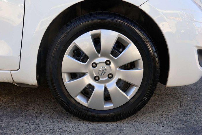 2011 Toyota Yaris YRS