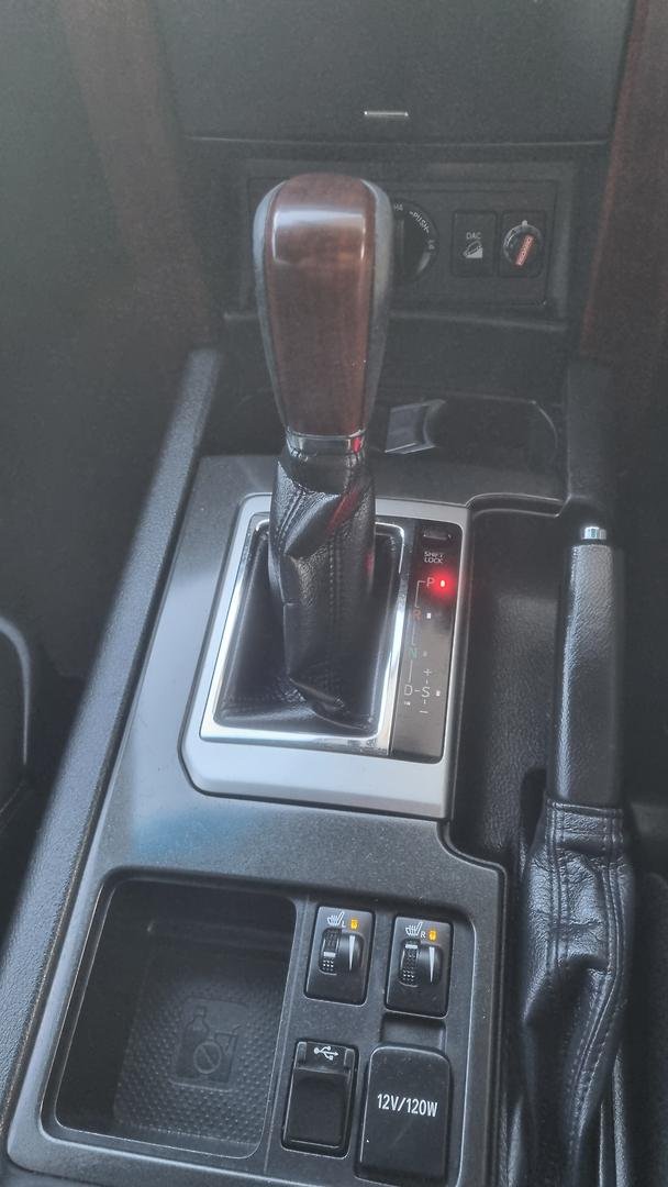 2017 Toyota Landcruiser Prado VX