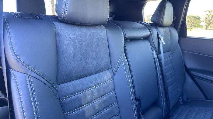 2026 Mitsubishi Outlander Black Edition