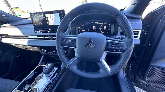 2026 Mitsubishi Outlander Black Edition