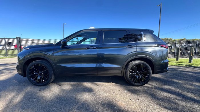 2026 Mitsubishi Outlander Black Edition