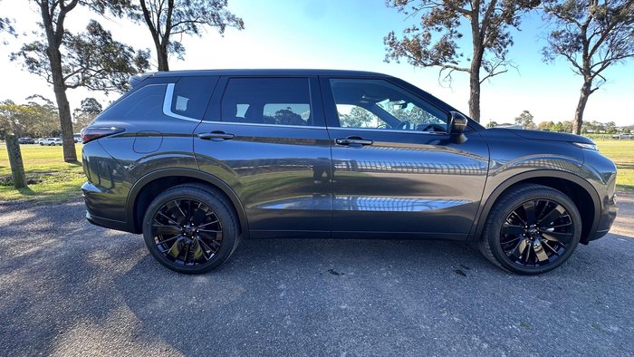 2026 Mitsubishi Outlander Black Edition