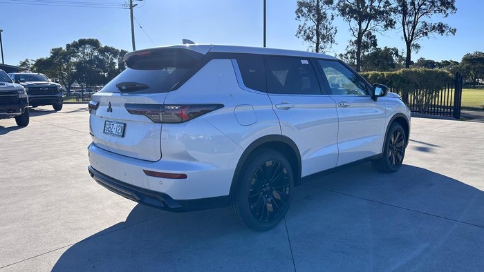 2026 Mitsubishi Outlander Black Edition