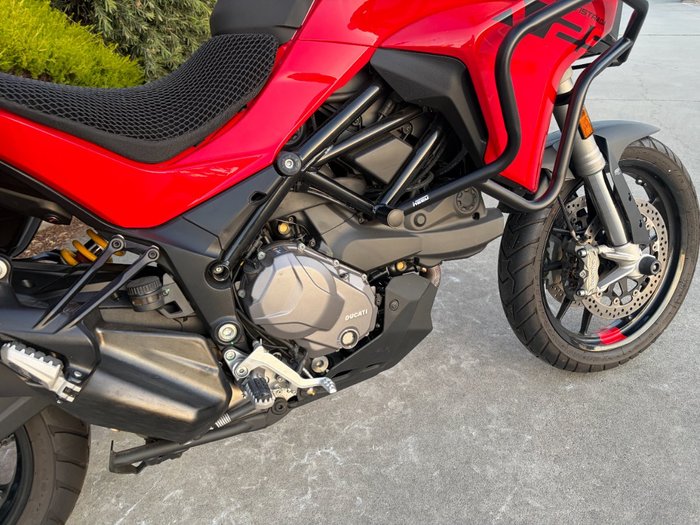 2023 DUCATI MULTISTRADA V2 S Red