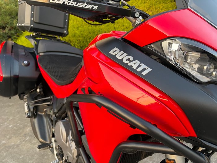 2023 DUCATI MULTISTRADA V2 S Red